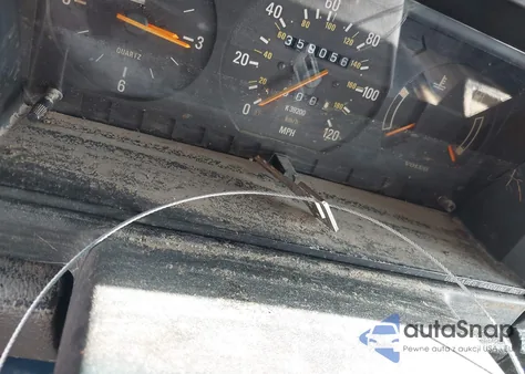 1991 Volvo 240 Se из США, поврежденный, VIN YV1AA8853M1898569